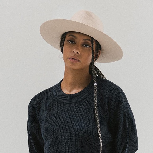 GIGI PIP Accessories - New Gigi Pip DAKOTA TRIANGLE CROWN HAT - CREAM BLEMISHED